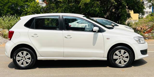 https://images10.gaadi.com/usedcar_image/4561310/original/processed_35837edaf19b2df31576a839a98c134d.jpg?imwidth=6401