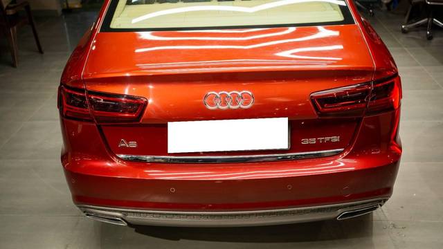 https://images10.gaadi.com/usedcar_image/4561314/original/processed_ed02c5d574ccd6ad2d0748c3003f99f4.jpg?imwidth=6401