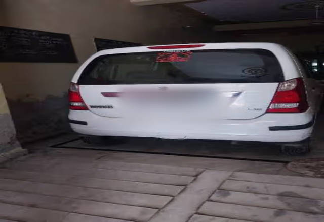 https://images10.gaadi.com/usedcar_image/4561331/original/15bebbb4-94c0-4307-b167-944c329b0ecf.?imwidth=6401