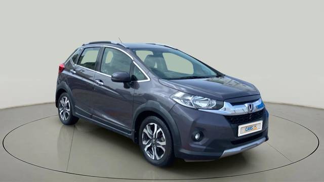 https://images10.gaadi.com/usedcar_image/4561333/original/e8ff99f5cd3dfdf921c9c12ed4f5380b.jpg?imwidth=6400