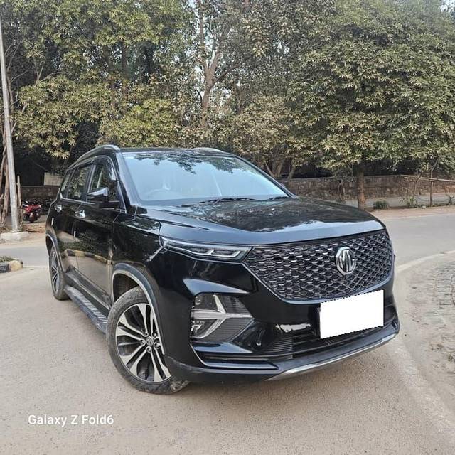 https://images10.gaadi.com/usedcar_image/4561334/original/processed_cdfa912da1ade4728292a115ca5708d7.jpg?imwidth=6400