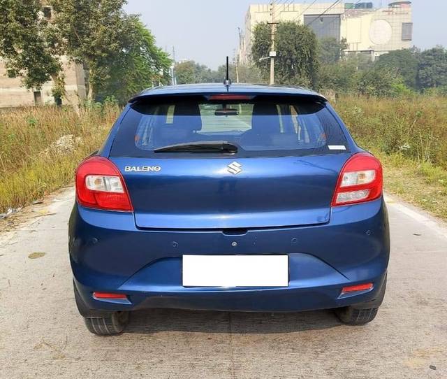 https://images10.gaadi.com/usedcar_image/4561342/original/processed_0215ad1002e264738956fbbf13e65733.jpg?imwidth=6401