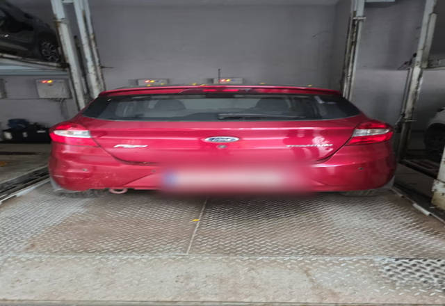 https://images10.gaadi.com/usedcar_image/4561376/original/cd10f73a-bf39-4bdd-a220-cc594df09dae.?imwidth=6400