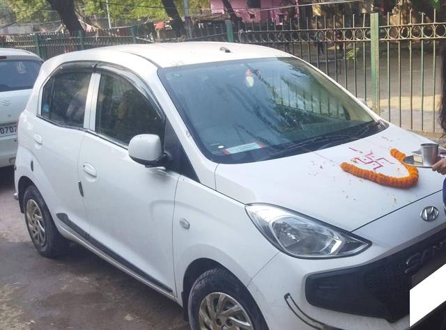 https://images10.gaadi.com/usedcar_image/4561377/original/processed_5b7dd6cd-6220-437b-9075-9257b0cd6f9c.jpg?imwidth=6400