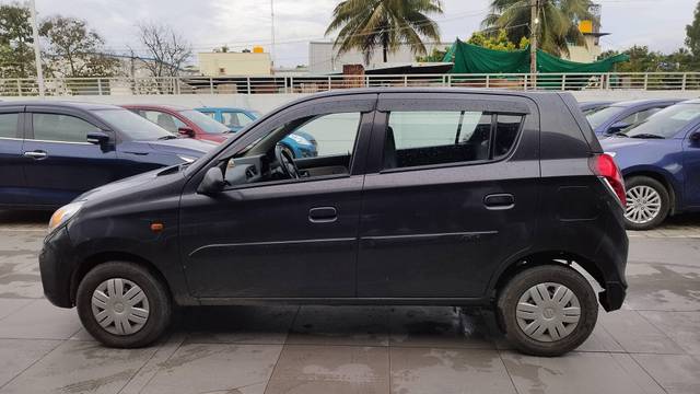 https://images10.gaadi.com/usedcar_image/4561395/original/processed_74bef5c674f0522c9abc86228886d803.jpg?imwidth=6402
