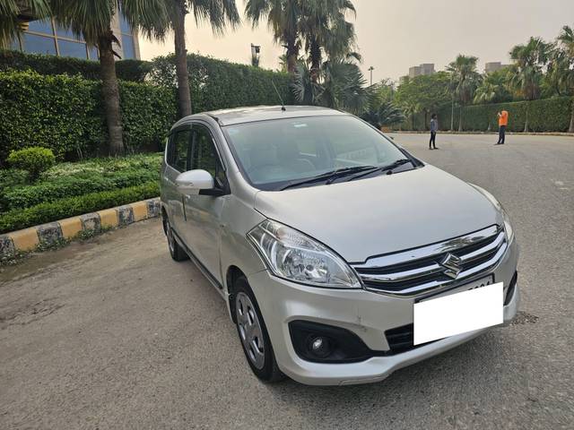 https://images10.gaadi.com/usedcar_image/4561401/original/processed_8a369e32942ee2991a8cb1f525749b76.jpg?imwidth=6401