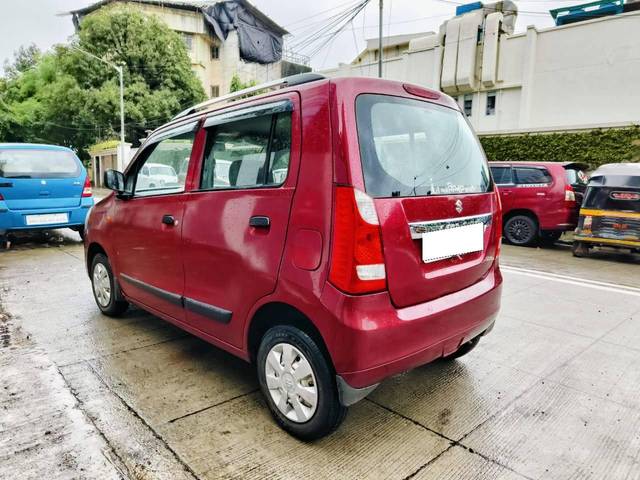 https://images10.gaadi.com/usedcar_image/4561407/original/processed_a9b3e642dc650437834ddd77c8eb6044.jpeg?imwidth=6402
