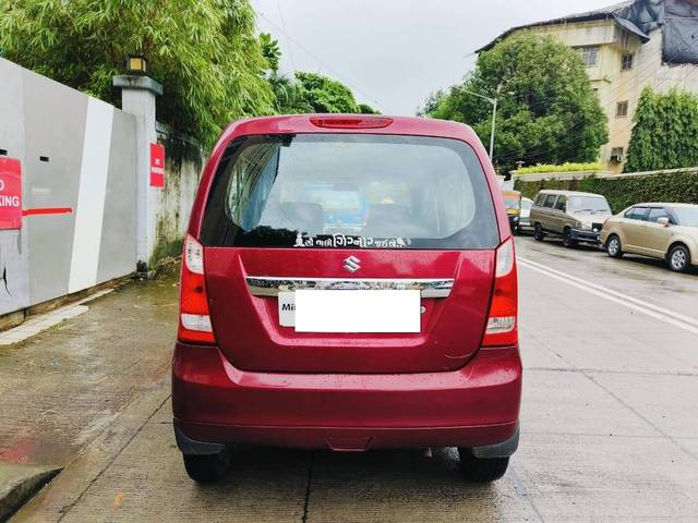 https://images10.gaadi.com/usedcar_image/4561407/original/processed_b93c0682b462cd1d468fabdf4141473b.jpeg?imwidth=6401