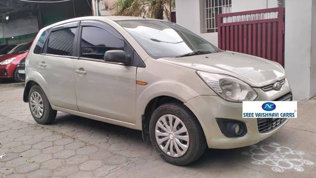 https://images10.gaadi.com/usedcar_image/4561413/original/processed_417eabc790b0ea27675366a1dbe2ae3e.jpg?imwidth=6400