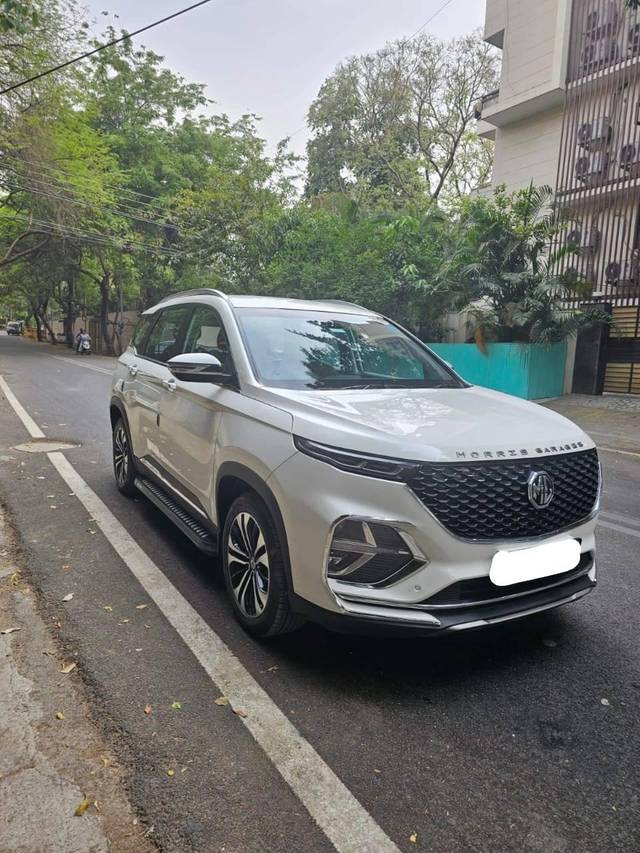 https://images10.gaadi.com/usedcar_image/4561415/original/processed_f110ba82f0982a79b56ddf926a8e5063.jpg?imwidth=6400