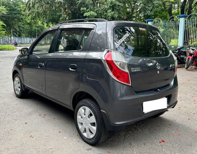 https://images10.gaadi.com/usedcar_image/4561463/original/processed_b28c41d9-e2c3-4ac1-bdc8-204efdba38d1.jpg?imwidth=6402
