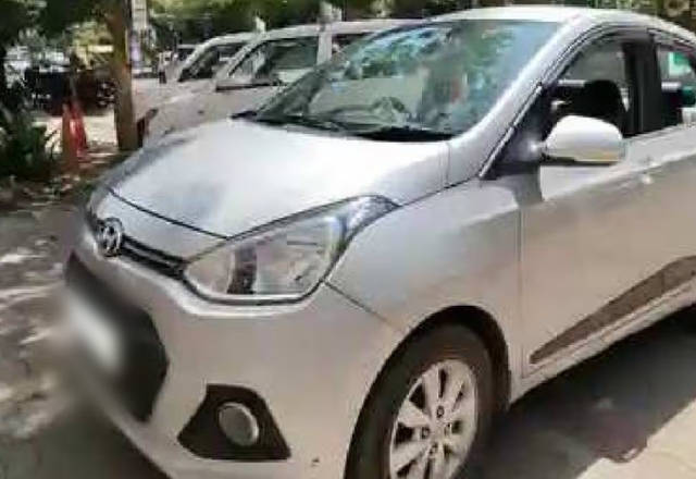https://images10.gaadi.com/usedcar_image/4561465/original/bf3a8aa1-b94e-459c-b618-47c7b6721dbd.?imwidth=6401