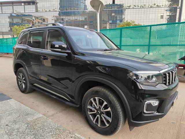 https://images10.gaadi.com/usedcar_image/4561470/original/f7794e6914636b998e3dda02f625f3f2.jpg?imwidth=6400