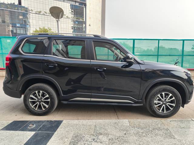 https://images10.gaadi.com/usedcar_image/4561470/original/fa25412c6758aecdbd707c01a57fe6f7.jpg?imwidth=6401