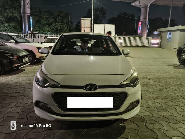 https://images10.gaadi.com/usedcar_image/4561474/original/processed_7ac57ef99db3735b1aa0e660caaa0d2f.jpg?imwidth=6400