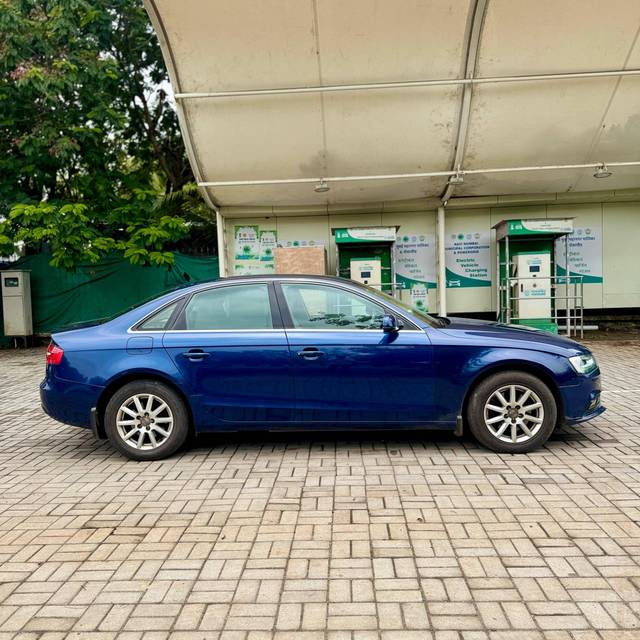 https://images10.gaadi.com/usedcar_image/4561475/original/processed_4e102d1d05b66ce70112b90b128429b2.jpg?imwidth=6401