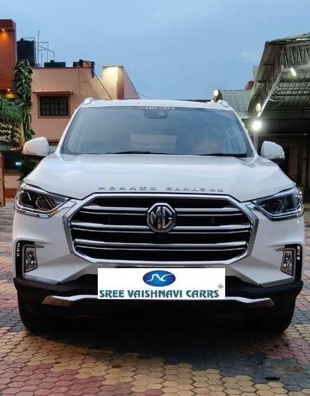 https://images10.gaadi.com/usedcar_image/4561486/original/processed_074b5561e7b9c1ab6b2b9fc9952e6c88.jpeg?imwidth=6401