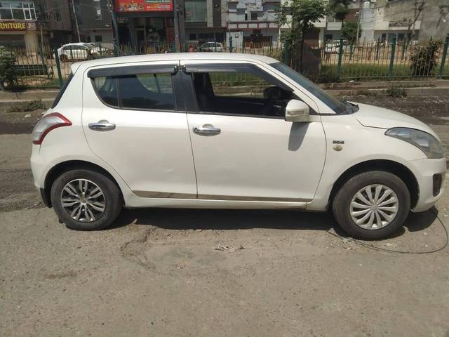 https://images10.gaadi.com/usedcar_image/4561537/original/processed_1fc88ef3907ab0489b408670cf221ed5.jpg?imwidth=6401