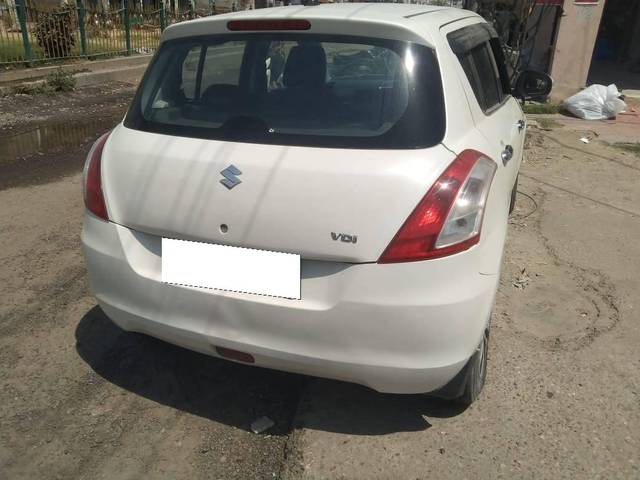 https://images10.gaadi.com/usedcar_image/4561537/original/processed_b85da395ba7f24342442d4c515efbd05.jpg?imwidth=6402