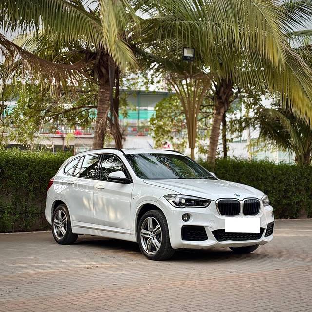 https://images10.gaadi.com/usedcar_image/4561538/original/processed_b4892645624115e8b0bf0c11a7c3ab74.jpg?imwidth=6400