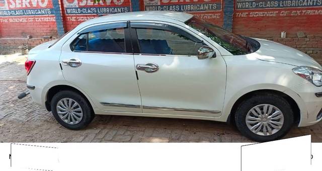 https://images10.gaadi.com/usedcar_image/4561542/original/processed_fa1f6b24-433a-4410-871f-adca447abd5a.jpg?imwidth=6401