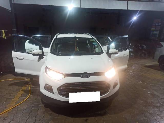 https://images10.gaadi.com/usedcar_image/4561556/original/processed_9ff89553-3363-40c8-980b-60434e9230a0.jpg?imwidth=6402