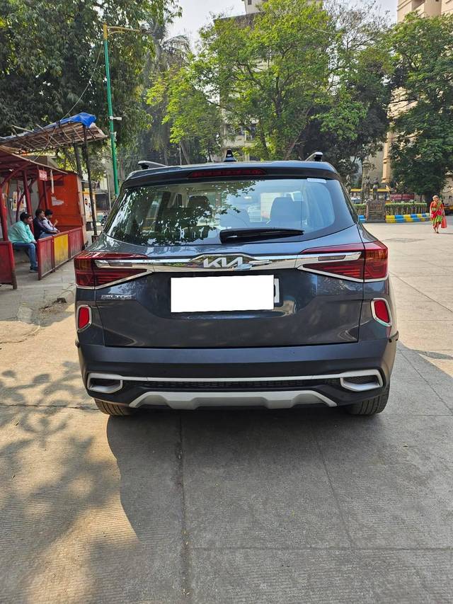 https://images10.gaadi.com/usedcar_image/4561577/original/processed_1fde28315fa6d217f2ab4eae89ab4aaa.jpg?imwidth=6401