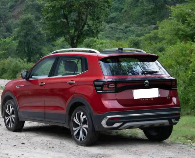 https://images10.gaadi.com/usedcar_image/4561591/original/processed_36ec52982062cdf14d0a595ba9b551c7.jpeg?imwidth=6401