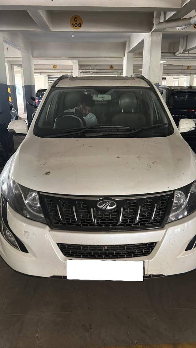 https://images10.gaadi.com/usedcar_image/4561699/original/processed_da686225-256e-4f03-b7fe-cdb0c610fc41.jpg?imwidth=6400