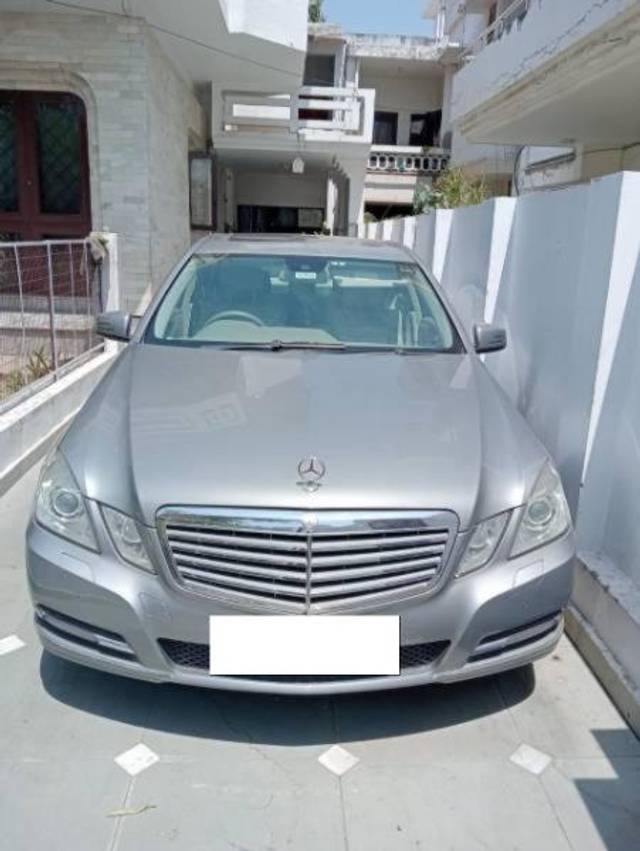 https://images10.gaadi.com/usedcar_image/4561711/original/processed_018dbcc6-768f-4901-8a5b-0f86e5e2cab8.jpg?imwidth=6401