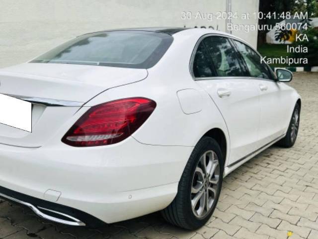 https://images10.gaadi.com/usedcar_image/4561723/original/processed_2c7056a9-2929-46c5-8e82-0aa8a9dd4cd4.jpeg?imwidth=6401