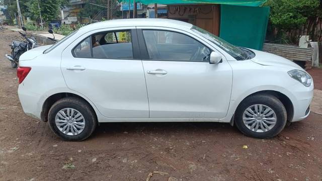 https://images10.gaadi.com/usedcar_image/4561730/original/processed_5b535052-b02c-4bd1-b30d-078c13ff61ad.jpg?imwidth=6401