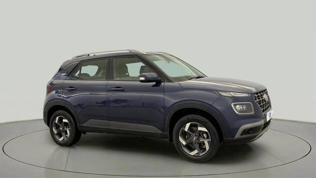 https://images10.gaadi.com/usedcar_image/4561789/original/0e2f3e99fc8d237bd61329997d73f1a0.jpg?imwidth=6400