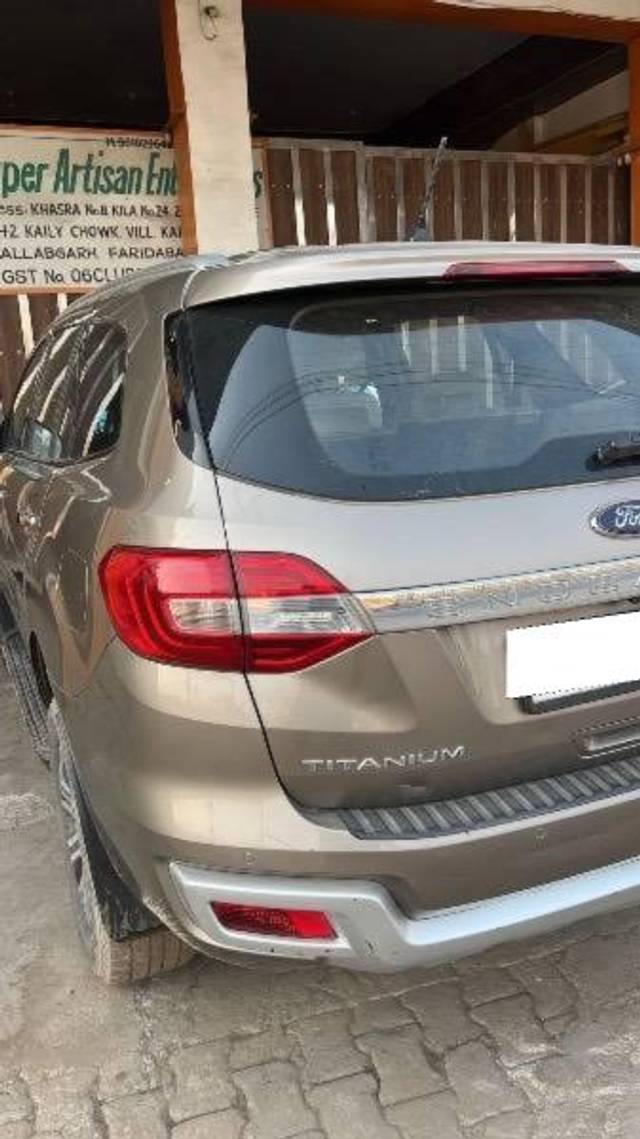 https://images10.gaadi.com/usedcar_image/4561819/original/processed_0d90b6f7-5042-418f-8a6b-025c3324ebc2.jpeg?imwidth=6401