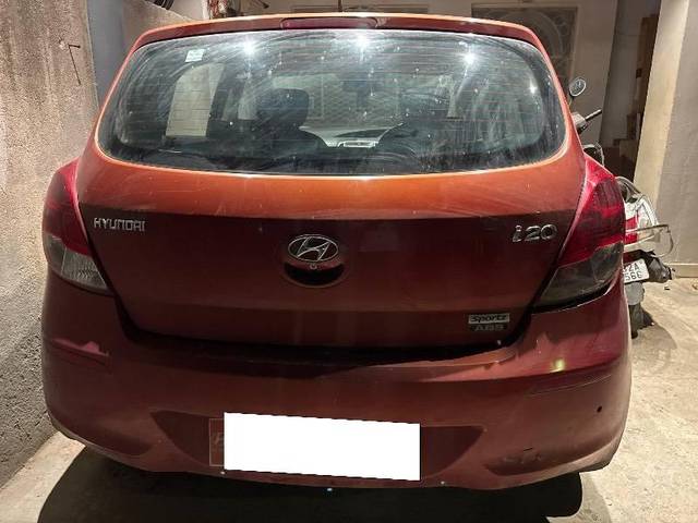 https://images10.gaadi.com/usedcar_image/4561824/original/processed_4760b1d2-1fc9-44f6-8a16-458a3e402913.jpg?imwidth=6402