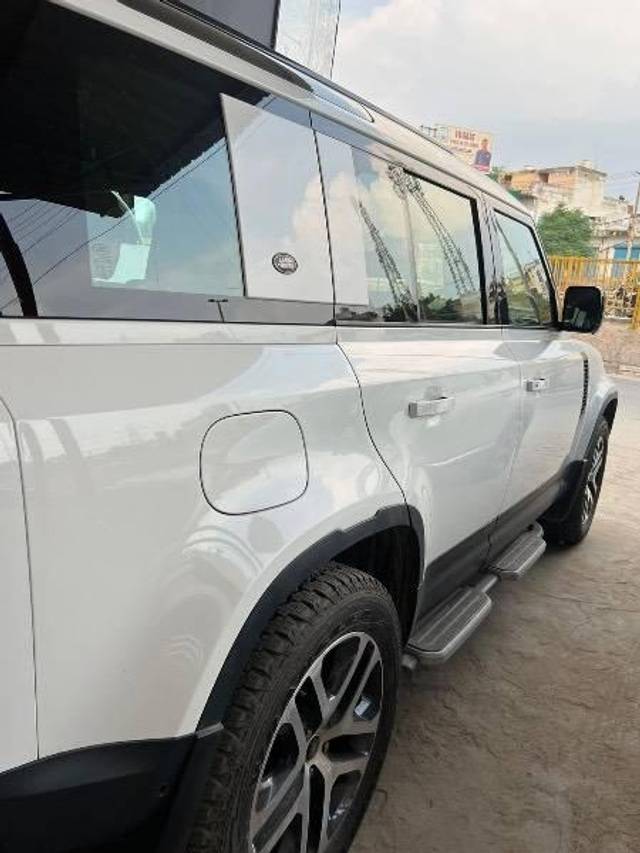 https://images10.gaadi.com/usedcar_image/4561829/original/processed_f33307e0-8d3d-40e1-b15a-bda4ffa819ae.jpeg?imwidth=6400