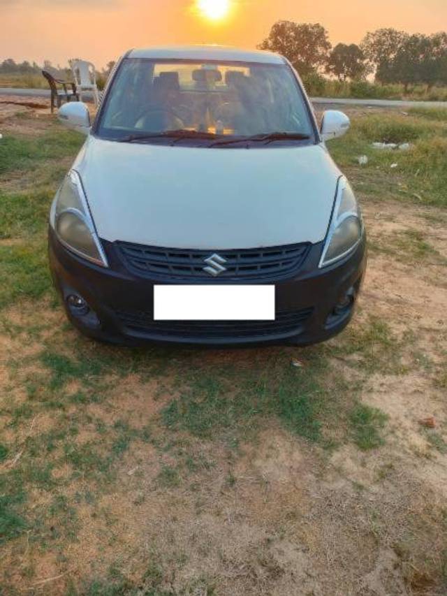https://images10.gaadi.com/usedcar_image/4561831/original/processed_0015199c-ce77-4c94-bd1e-af8cf895f83a.jpg?imwidth=6400