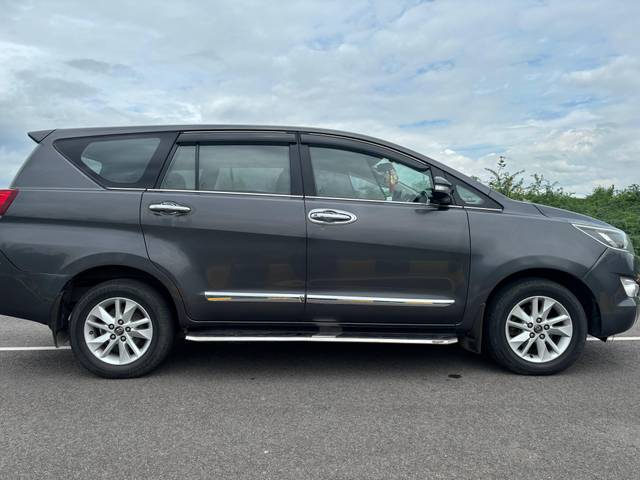 https://images10.gaadi.com/usedcar_image/4561865/original/20808aef1b176b8f9ef7f7ee6fe5a774.jpg?imwidth=6401