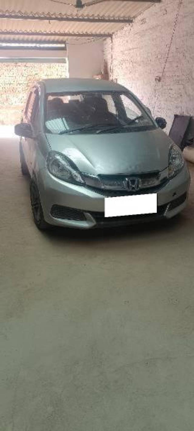 https://images10.gaadi.com/usedcar_image/4561866/original/processed_d84ec9b5-e955-4ef1-8850-f1cfdff0d8e2.jpg?imwidth=6400