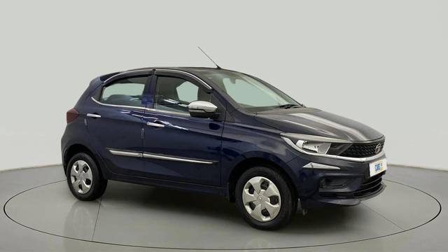https://images10.gaadi.com/usedcar_image/4561872/original/e19b14f8d779c136c5767584ec1bbc35.jpg?imwidth=6400