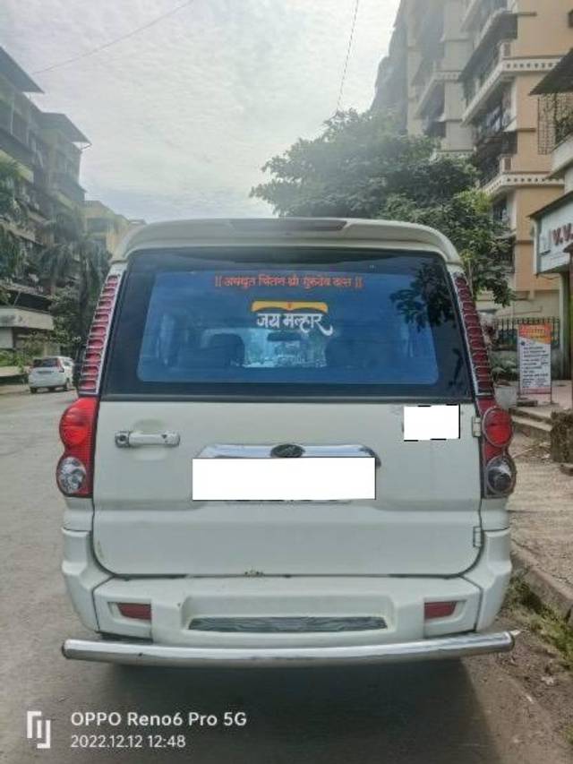 https://images10.gaadi.com/usedcar_image/4561883/original/processed_04ed1e09-ac09-4a34-b3c9-fecdb17b63a2.jpeg?imwidth=6400