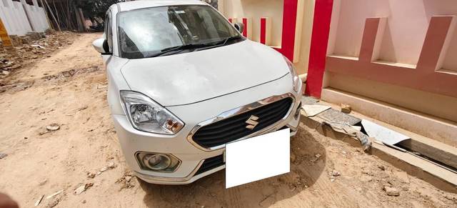 https://images10.gaadi.com/usedcar_image/4561915/original/processed_7f217844-132b-45dc-9315-9053421699eb.jpg?imwidth=6402