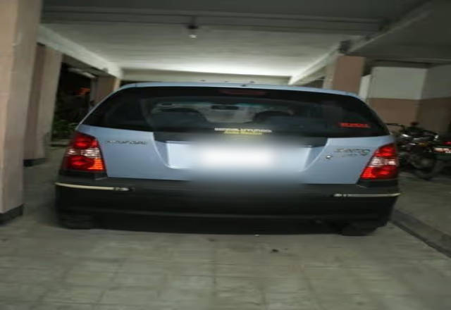 https://images10.gaadi.com/usedcar_image/4561959/original/e1623ebc-5717-425b-b282-20c4ab377ca7.?imwidth=6400