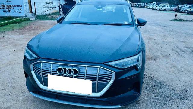 https://images10.gaadi.com/usedcar_image/4561981/original/processed_9a73fccf-ddcd-4598-94a3-03f47ef0db95.jpeg?imwidth=6402