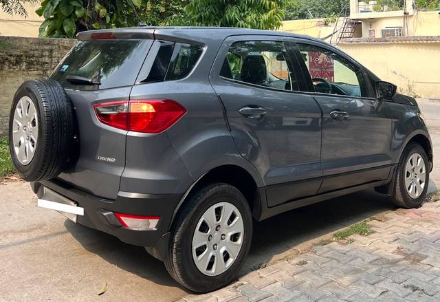 https://images10.gaadi.com/usedcar_image/4561986/original/processed_830b9cbb-3718-4296-87de-7dfc6c2d112b.jpg?imwidth=6402