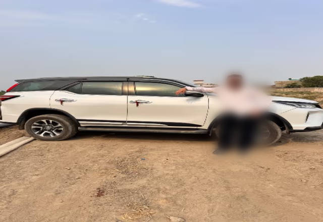 https://images10.gaadi.com/usedcar_image/4561990/original/4e81a261-2ae1-42c5-a9cf-74a09c9691a4.?imwidth=6400