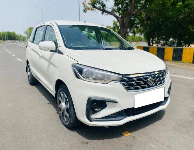 https://images10.gaadi.com/usedcar_image/4562001/original/processed_c9cd3e3c34f653fa819fb2c5a44a956b.jpg?imwidth=6400