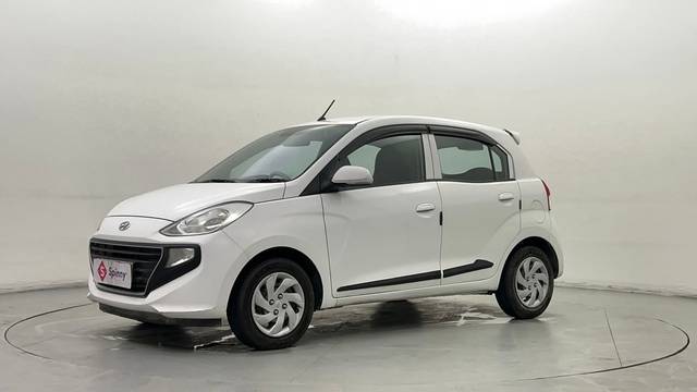 https://images10.gaadi.com/usedcar_image/4562031/original/017caec884b41c31caa294e402143476.JPG?imwidth=6400
