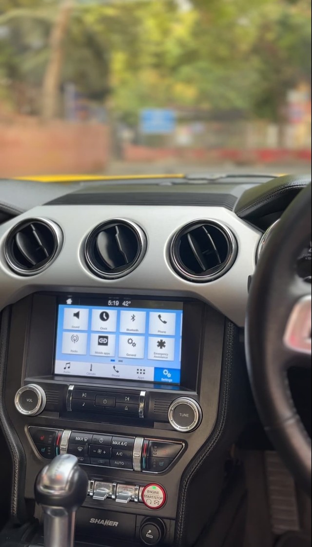 Second-hand 2016 Ford Mustang V8 for sale in New Delhi-8