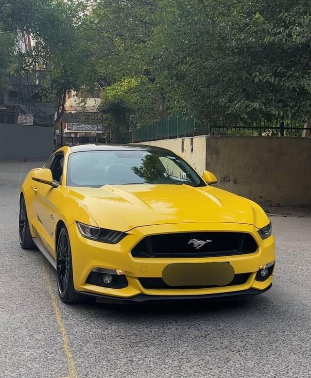 Second-hand 2016 Ford Mustang V8 for sale in New Delhi-3
